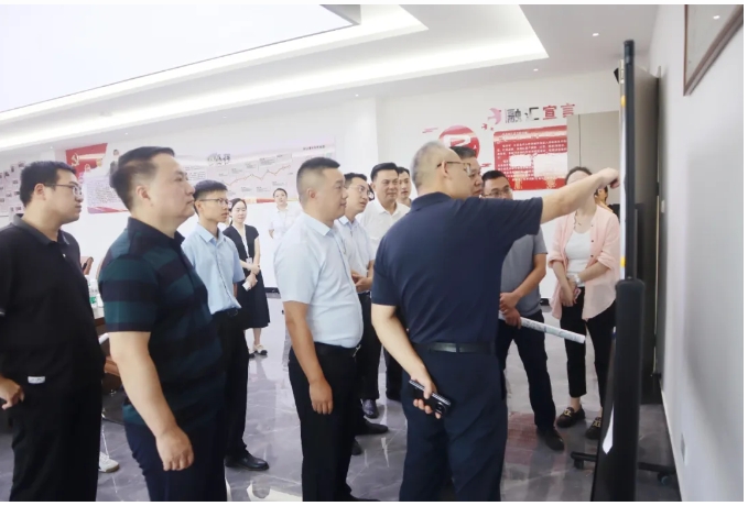 自貢市領導蒞臨融匯公司調研：共筑建筑產業總部經濟區新篇章！